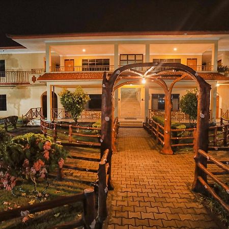 Hotel Wildlife Camp Sauraha Luaran gambar