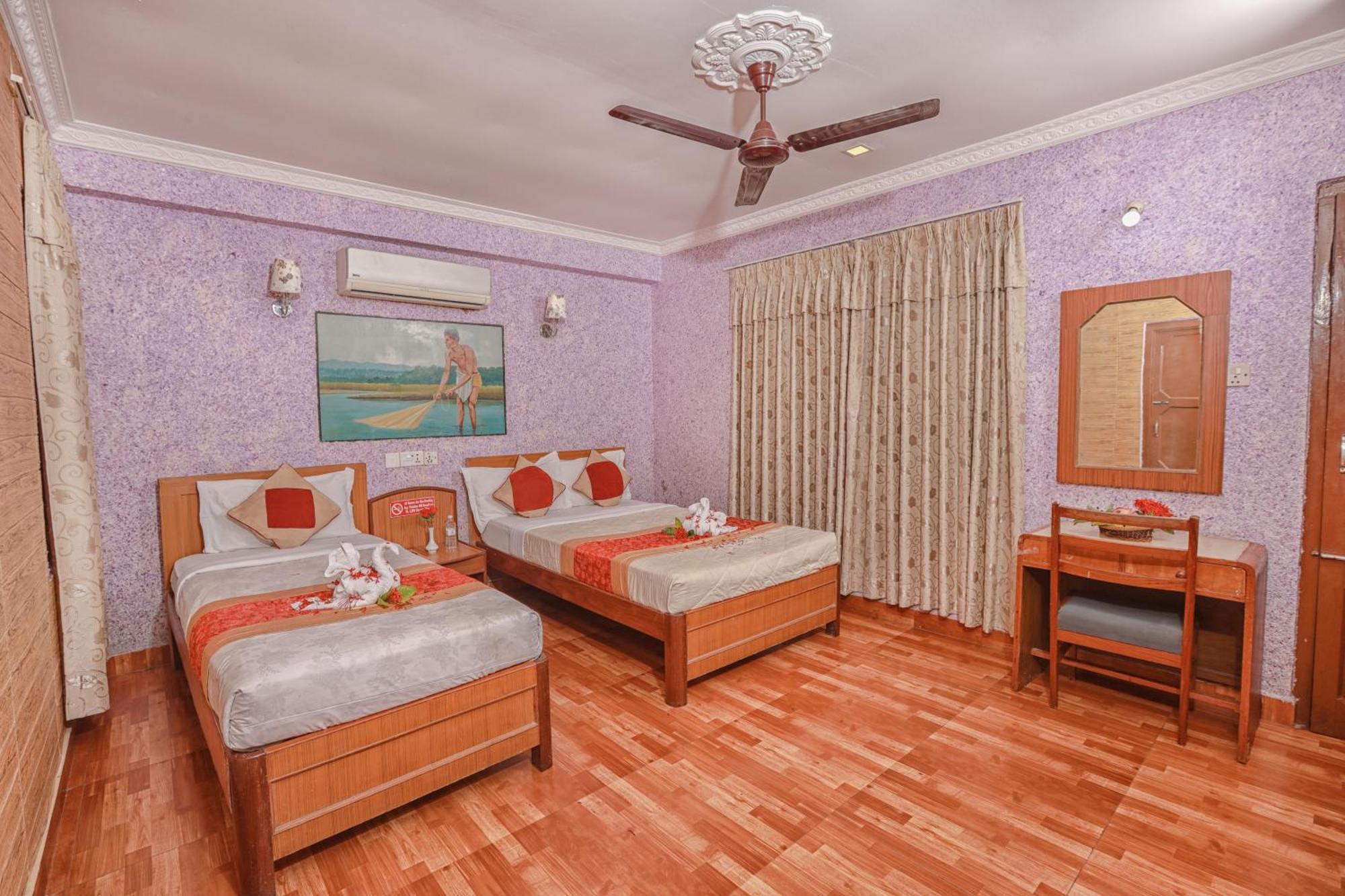 Hotel Wildlife Camp Sauraha Luaran gambar