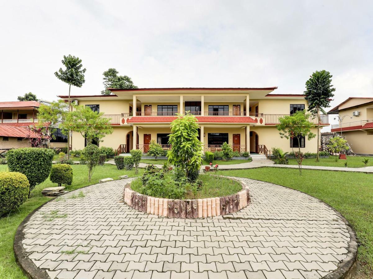 Hotel Wildlife Camp Sauraha Luaran gambar