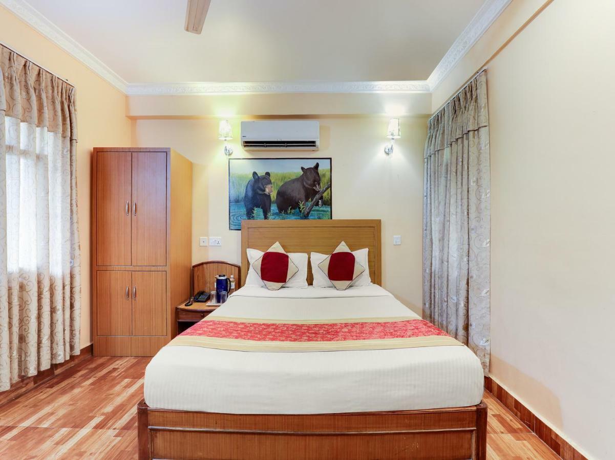 Hotel Wildlife Camp Sauraha Luaran gambar
